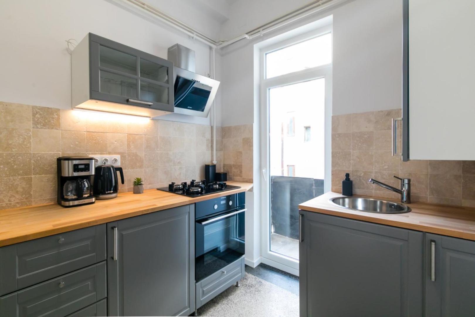 Heart Of The City - Cozy In Prime Location Apartment Bucharest
