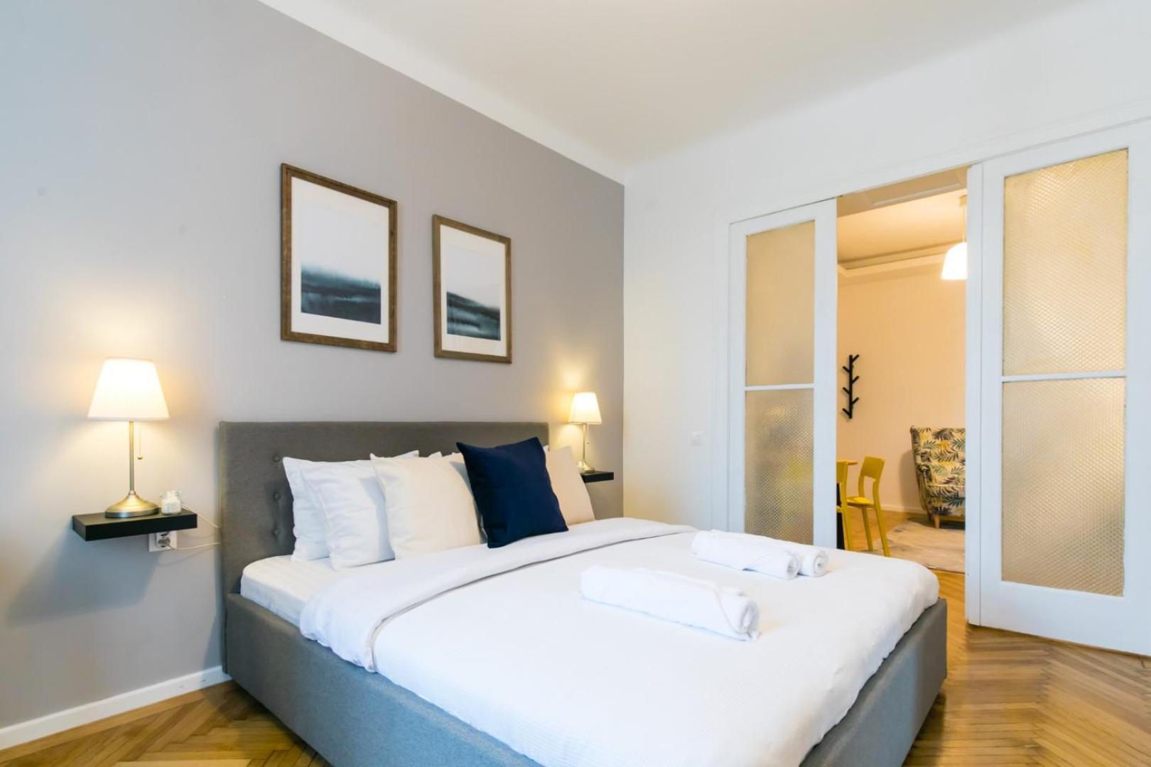 Heart Of The City - Cozy In Prime Location Apartment Bucharest